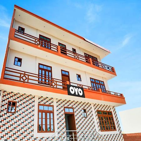 Hotel O Aradhya Galaxy Bhauli Экстерьер фото